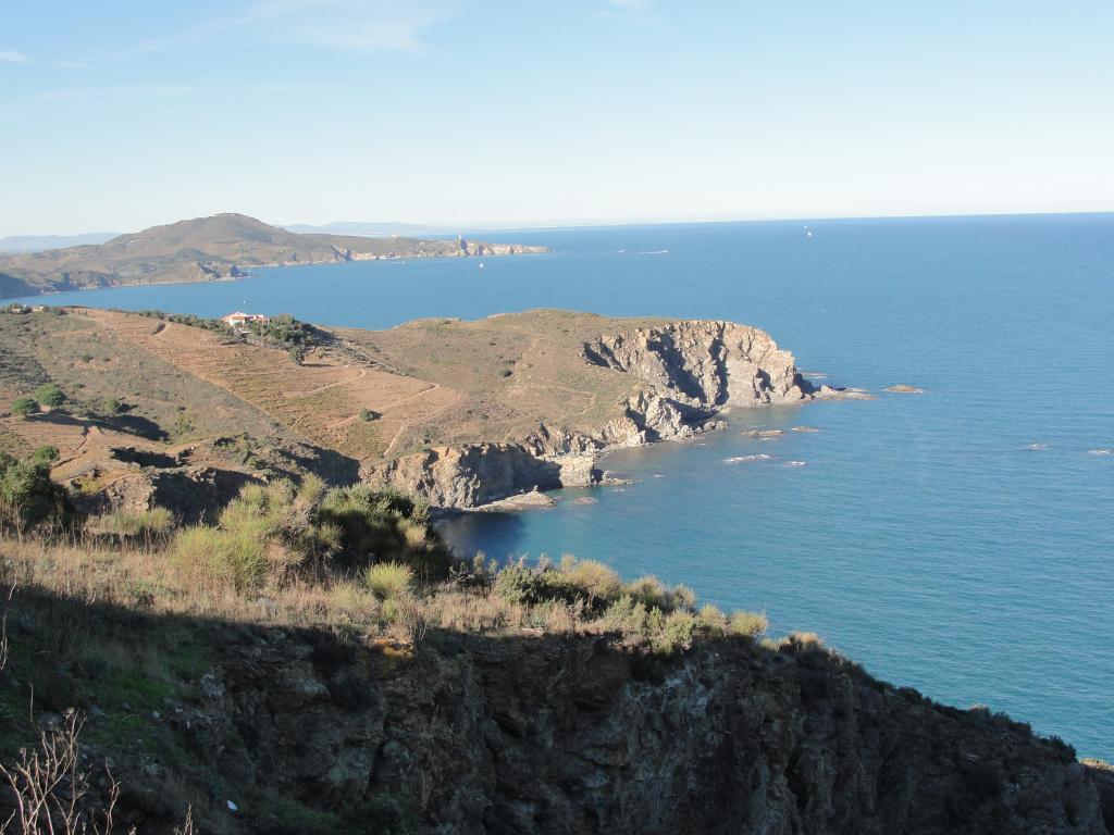 Appartement ** - climatise HAUT DE GAMME climatise, vue mer et montagne, wifi, plongée, randonnees