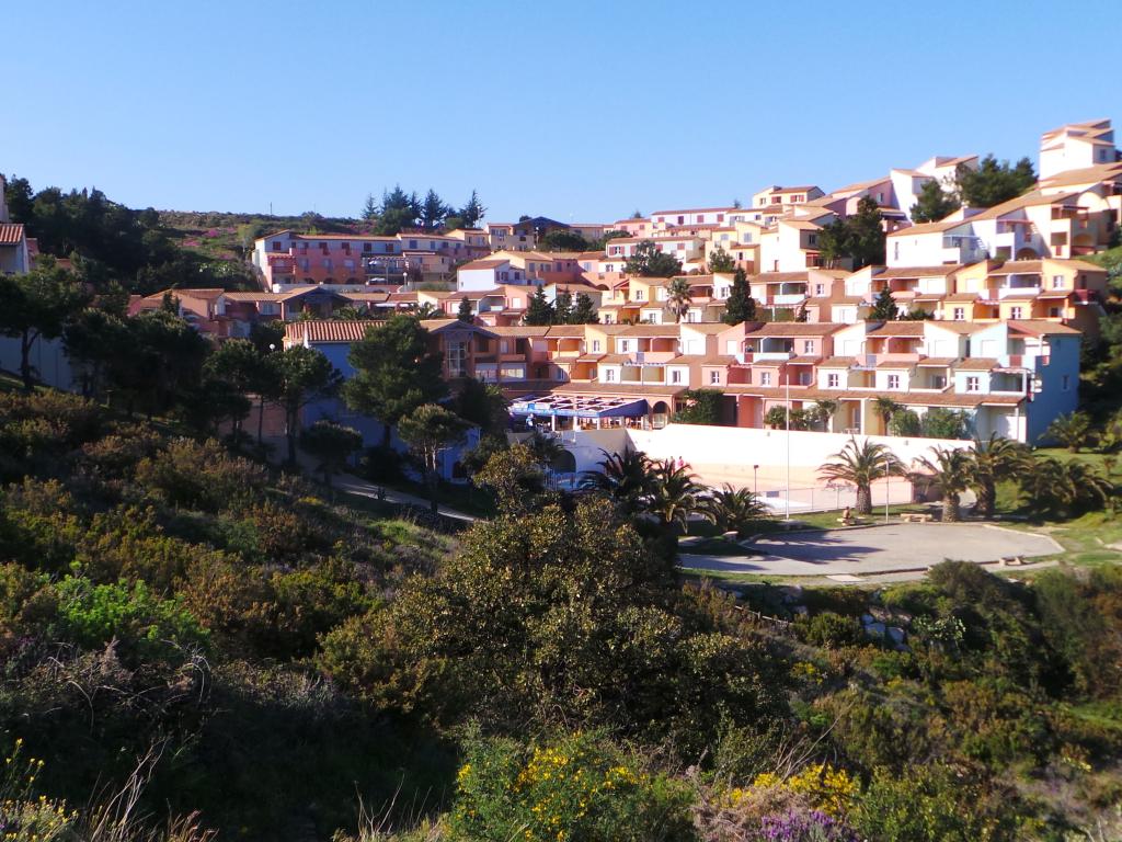 Appartement ** - climatise HAUT DE GAMME climatise, vue mer et montagne, wifi, plongée, randonnees