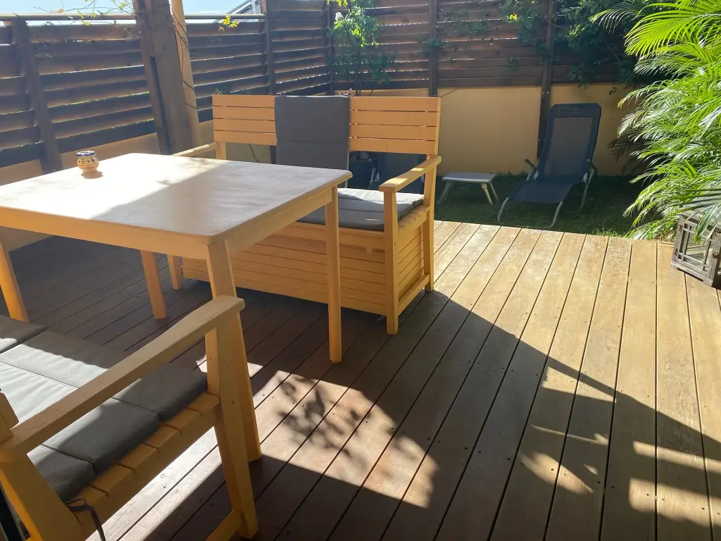 Location Appartement avec terrasse et jardinet SAINT-DENIS DOMENJOD