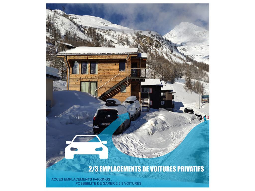 Le Chalet des Boisses, Ski aux pieds -Tignes 1800 -  10/14 personnes - 4 étoiles,  5ch, 5 pièces d'eau,  jacuzzi, hammam, coin feu... au bord des pistes avec vue sur le front de neige