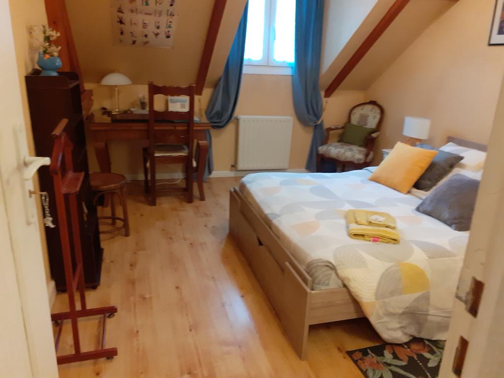 Une chambre dans une Maison Pleine de Vie