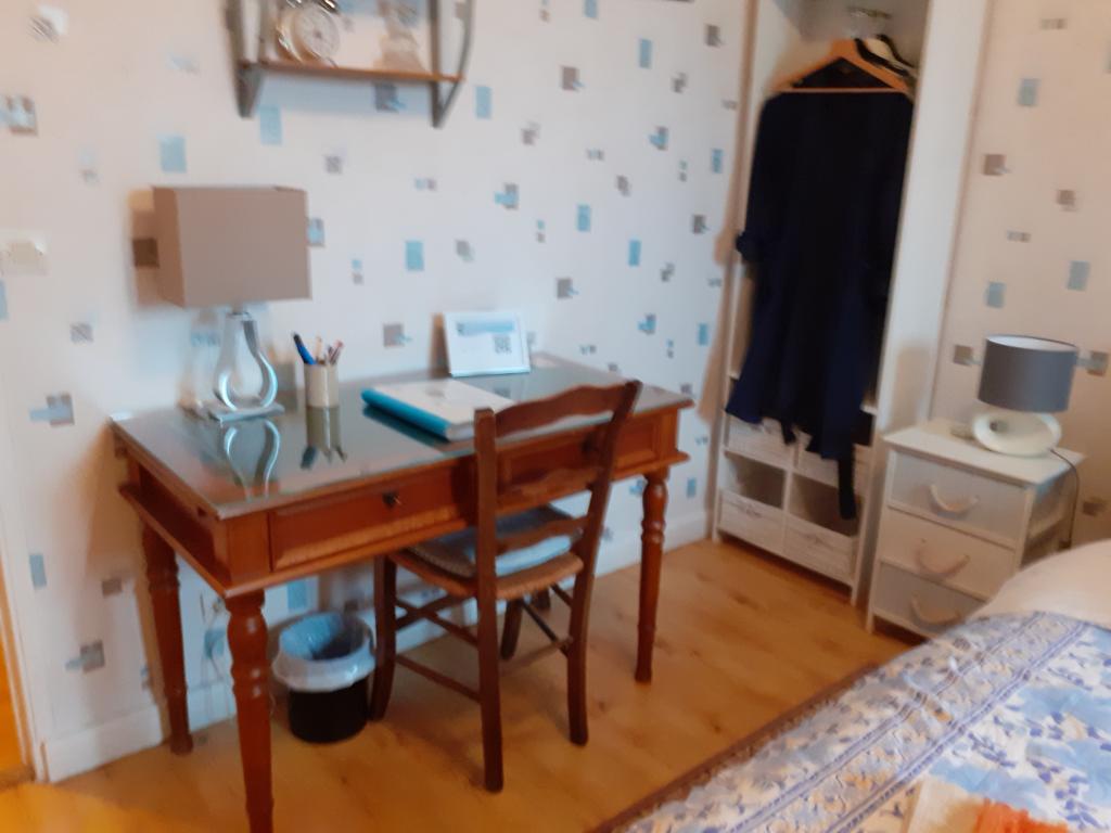 Une chambre dans une Maison Pleine de Vie