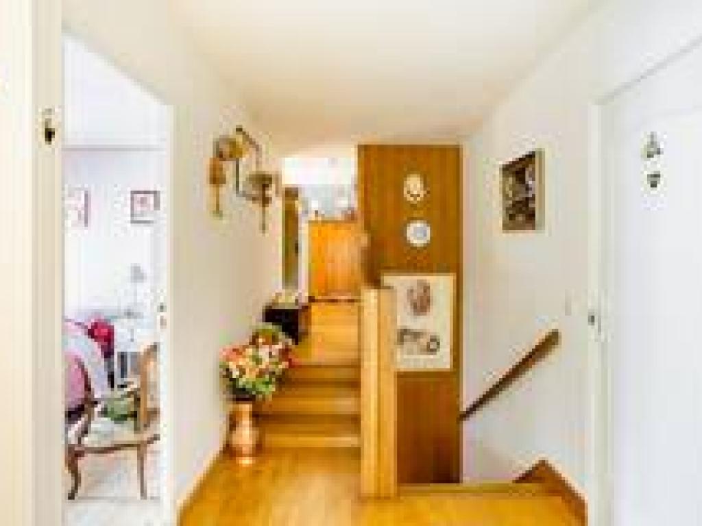 Une chambre dans une Maison Pleine de Vie