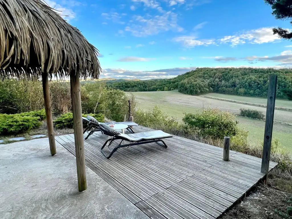 Gîte 2 personnes, vue Pyrénées, pleine nature, piscine