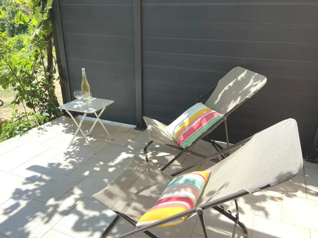 Gîte 2 personnes, vue Pyrénées, pleine nature, piscine