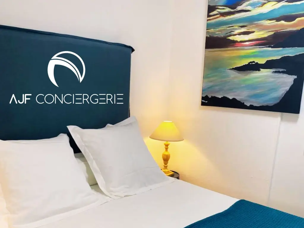 Cocon cosy avec velux à 2 pas de la mer avec garage sécurisé