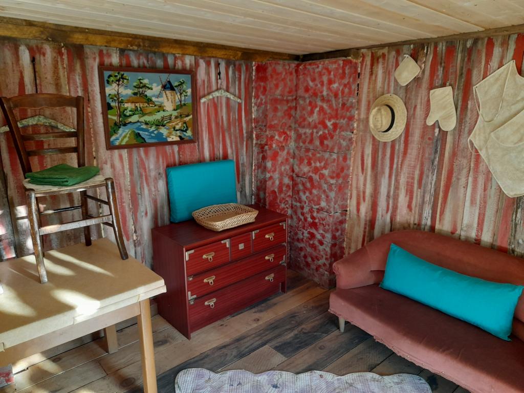LODJ ET CABANE ASSOCIÉS
