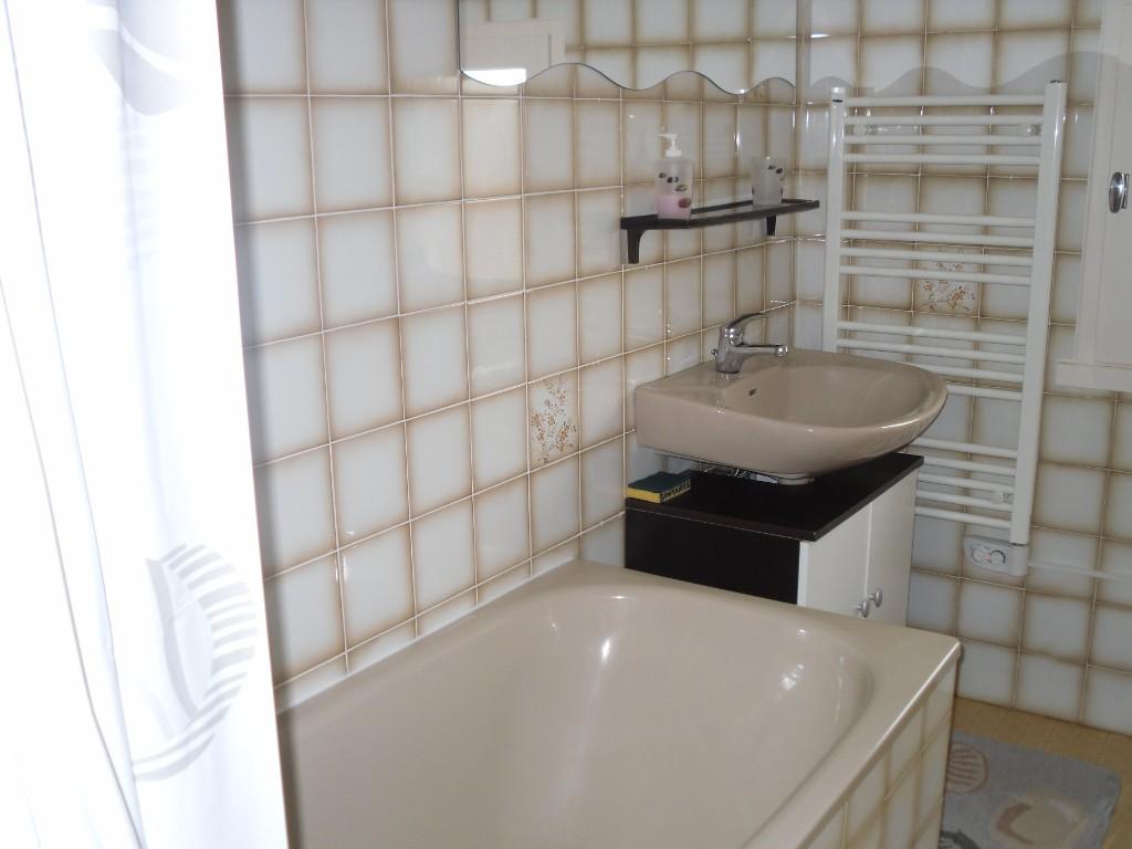 Maisonnette de vacances à Pontaillac (quartier résidentiel)