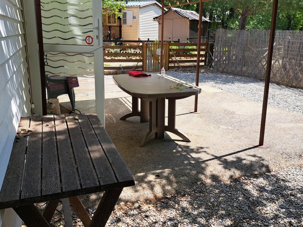 Beau Mobil Home 6 Pers. dans un Camping Familial et calme.