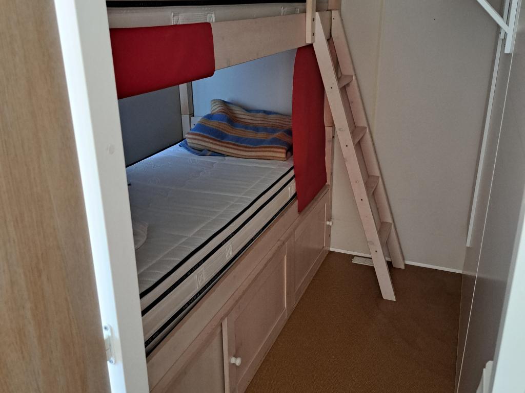 Beau Mobil Home 6 Pers. dans un Camping Familial et calme.