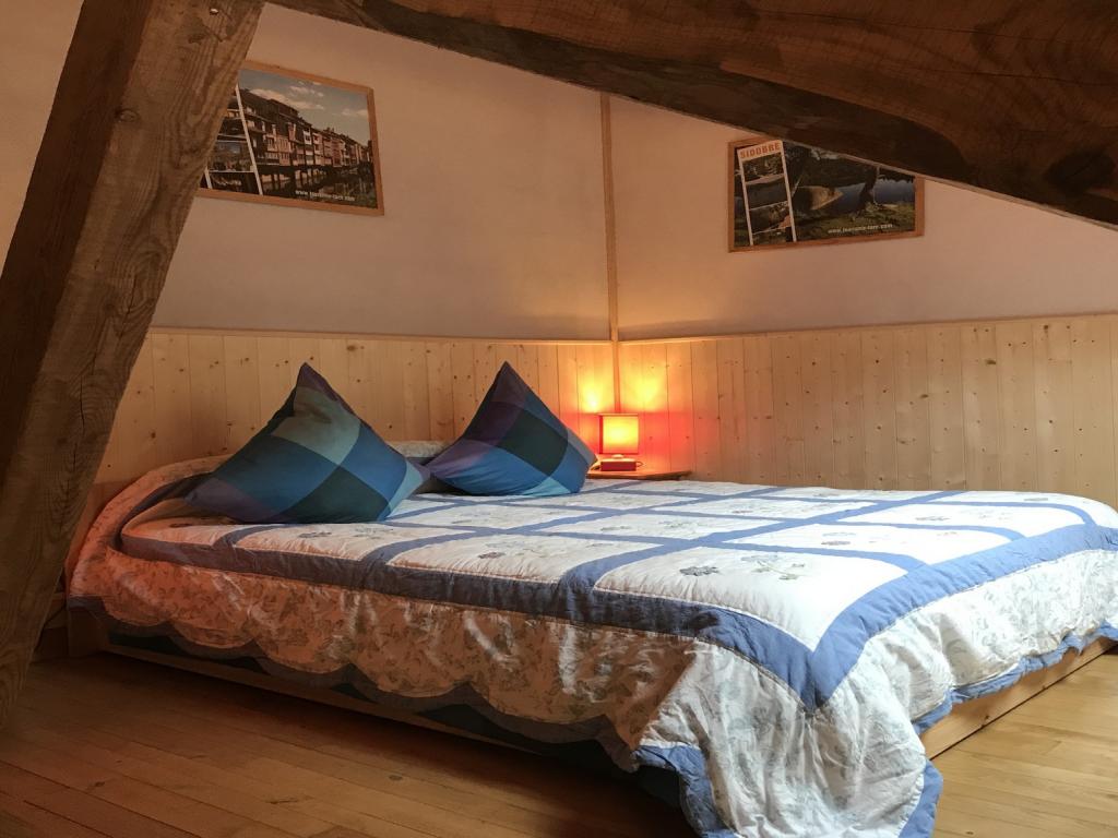 Moulin de Record - Gîte LE HAVRE SAUVAGE en bord de rivière avec accès direct