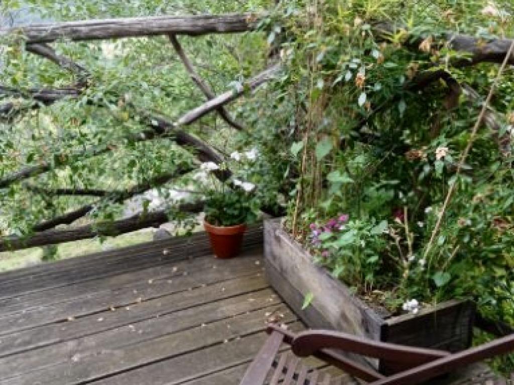 Lieu-dit Peyro Traxo,  Gîte entouré d'une belle nature Aveyronnaise ou le silence y est roi