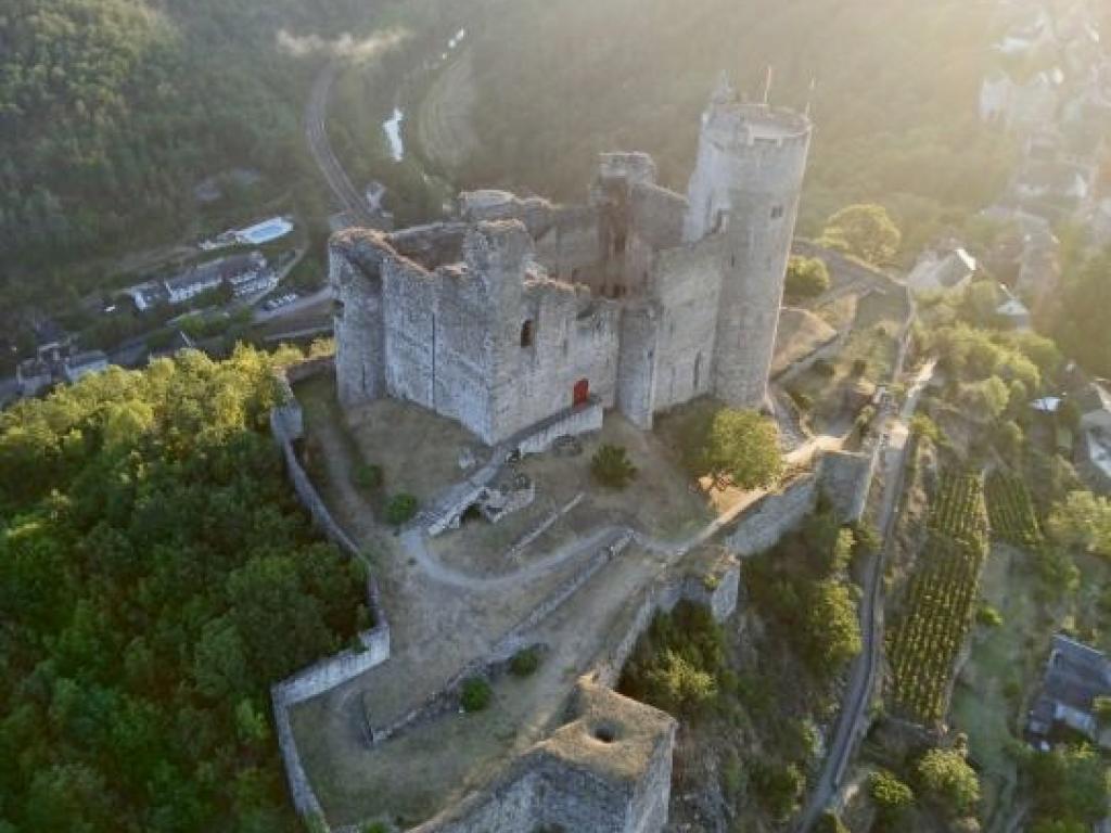 Lieu-dit Peyro Traxo,  Gîte entouré d'une belle nature Aveyronnaise ou le silence y est roi
