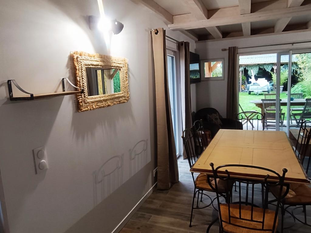 LA GRANGE  Jolie maison normande à 2kms des Plages au calme
