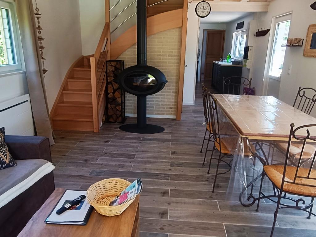LA GRANGE  Jolie maison normande à 2kms des Plages au calme