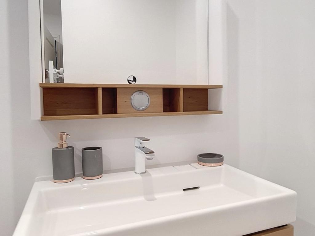 appartement en rez de chaussée entièrement rénovée 2 étoiles