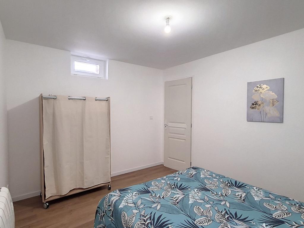 appartement en rez de chaussée entièrement rénovée 2 étoiles