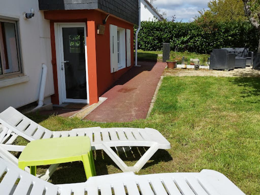 VILLA CAP AVALENN, GITE 3 ETOILES, JARDIN et PARKING PRIVE, LINGE FOURNI, 500 M DE LA MER