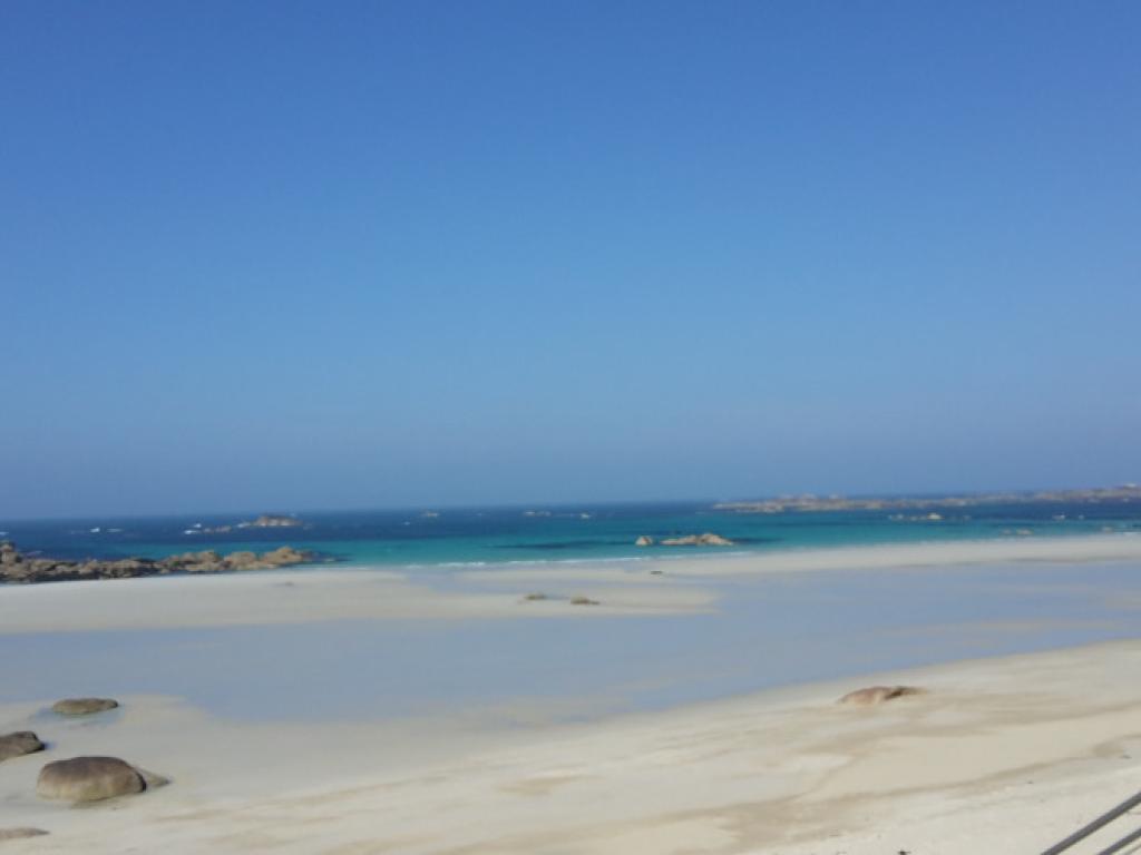 Meublé de Tourisme 4* piscine chauffée 100m de la mer Brignogan Plages