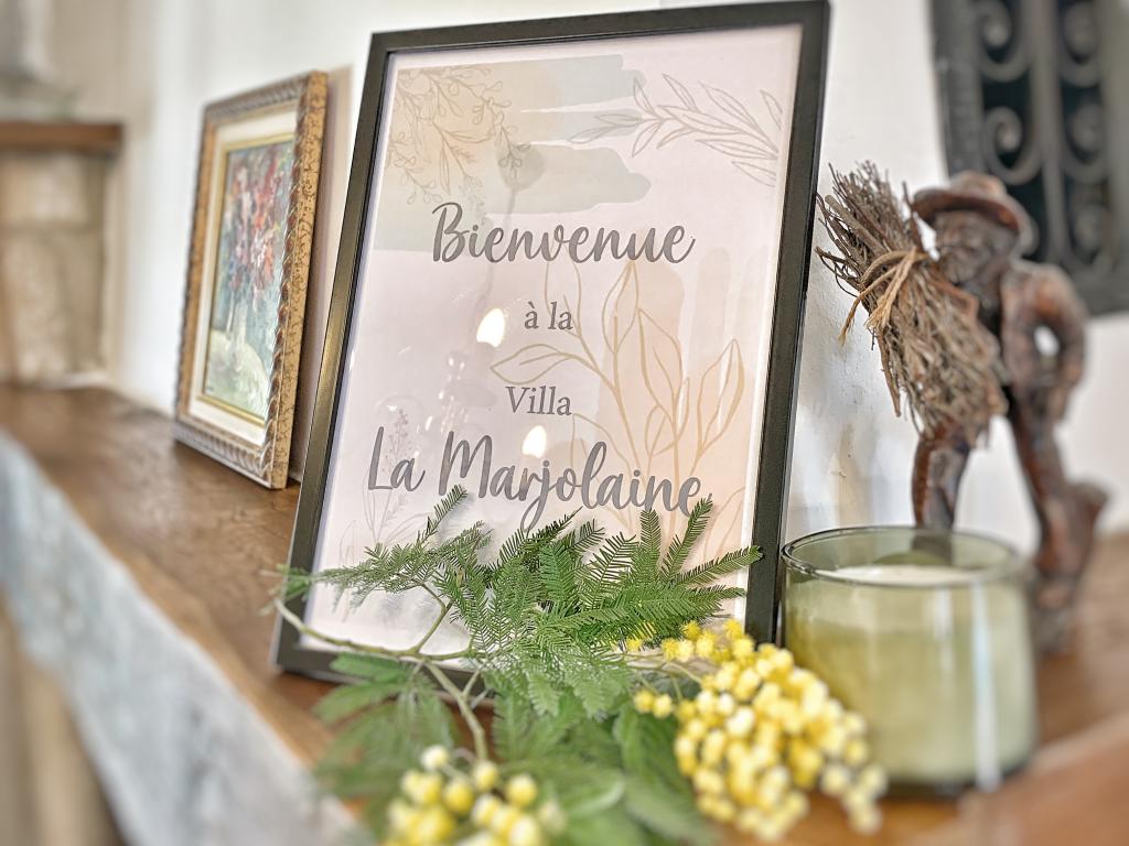Villa familiale entièrement rénovée, sous les pins à 800m de la mer