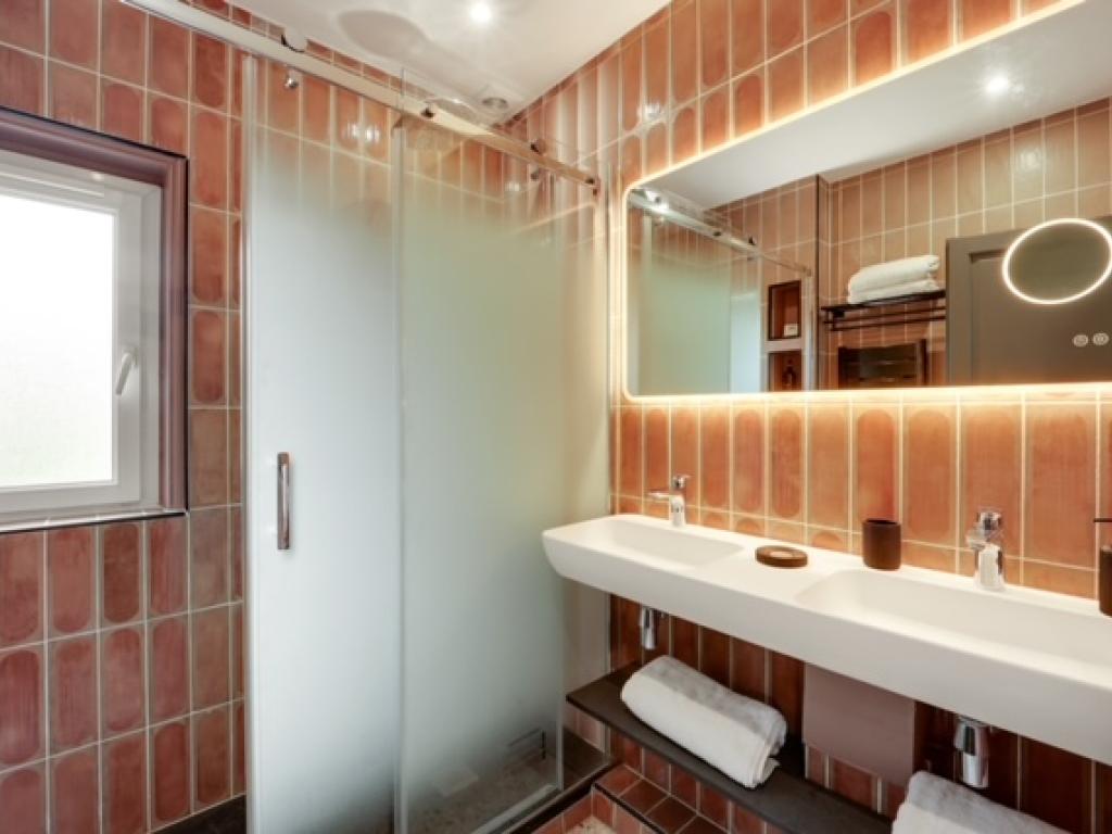 Superbe Villa Piscine chauffée toute l'année, Sauna, Fitness Vue mer. 200m plage