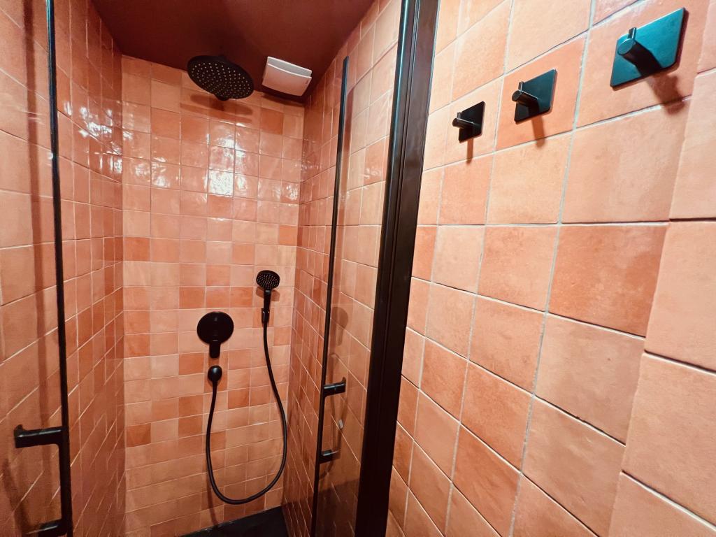 Superbe Villa Piscine chauffée toute l'année, Sauna, Fitness Vue mer. 200m plage