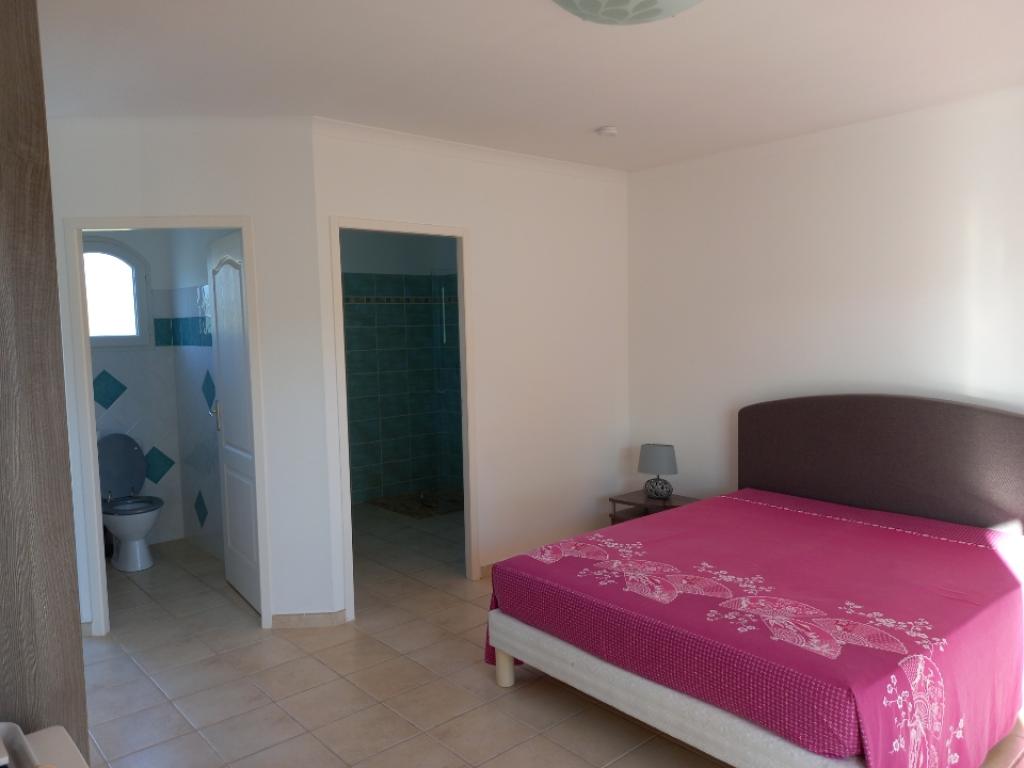 LE PIN D'ALEP - Chambre d'hôte : Stélina