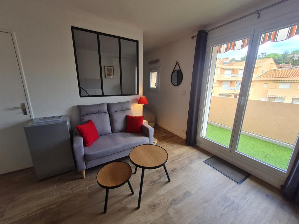 Location appartement 27 m2 Centre Sainte-Maxime proche de toutes commodités