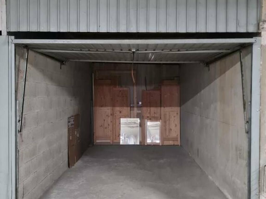 Location appartement 27 m2 Centre Sainte-Maxime proche de toutes commodités