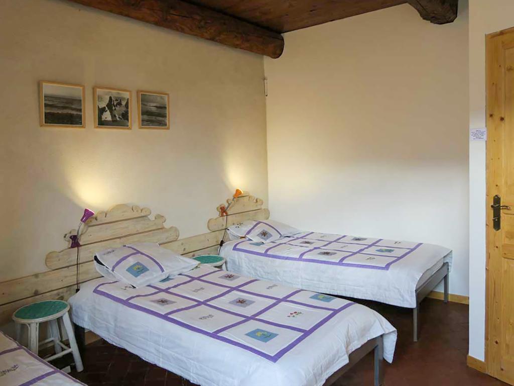 Maison de village, 5/6 personnes, proche du lac d'Esparron de Verdon.