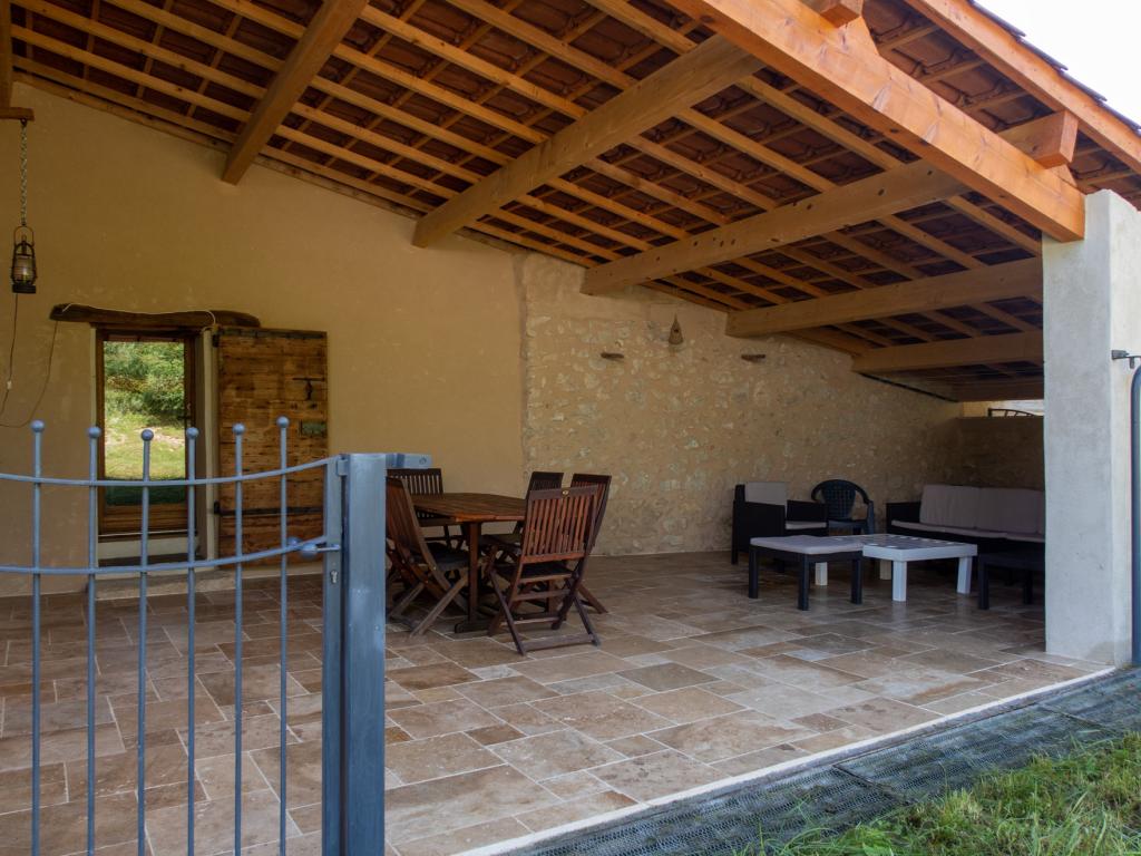 Maison de village, 5/6 personnes, proche du lac d'Esparron de Verdon.