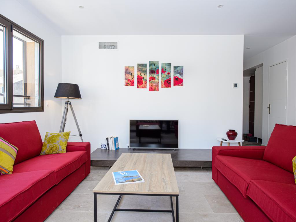 Appartement calme et climatisé avec terrasse & parking privé