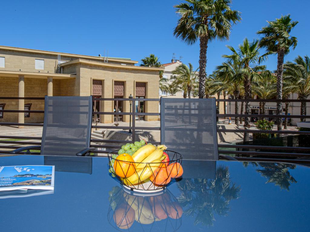 Appartement calme et climatisé avec terrasse & parking privé