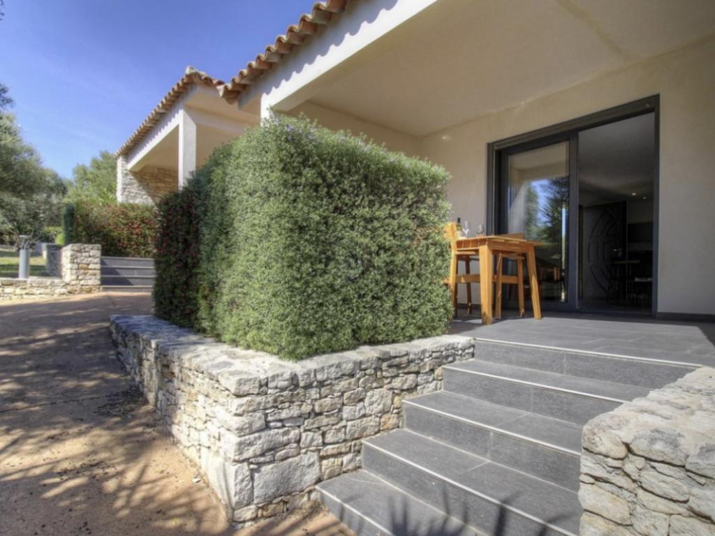 Mini-villas à Bonifacio avec piscine chauffée