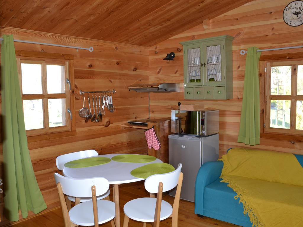 Vacances sereines dans un chalet de bois;