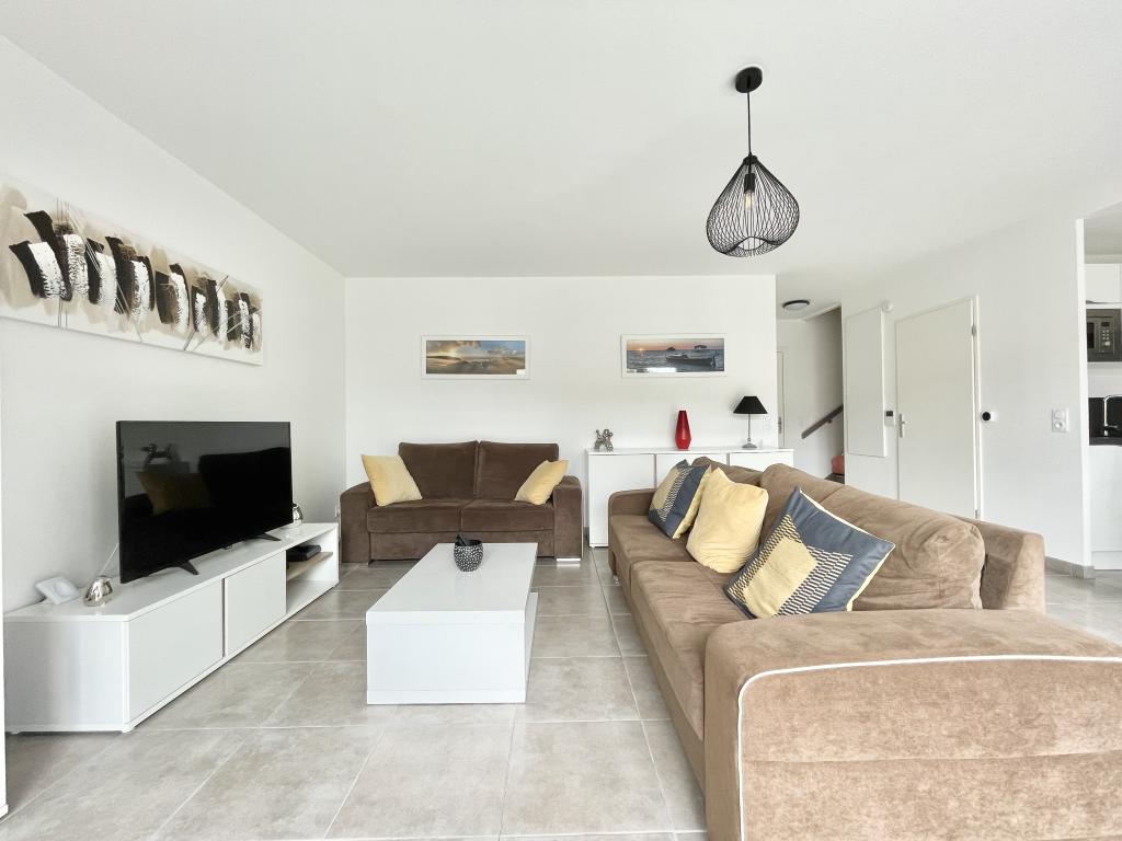 L'Hippocampe du Bassin - Logement *** en hyper centre de La Teste -97 m2 - 6 personnes - 3 chambres - 2 salles de bains.