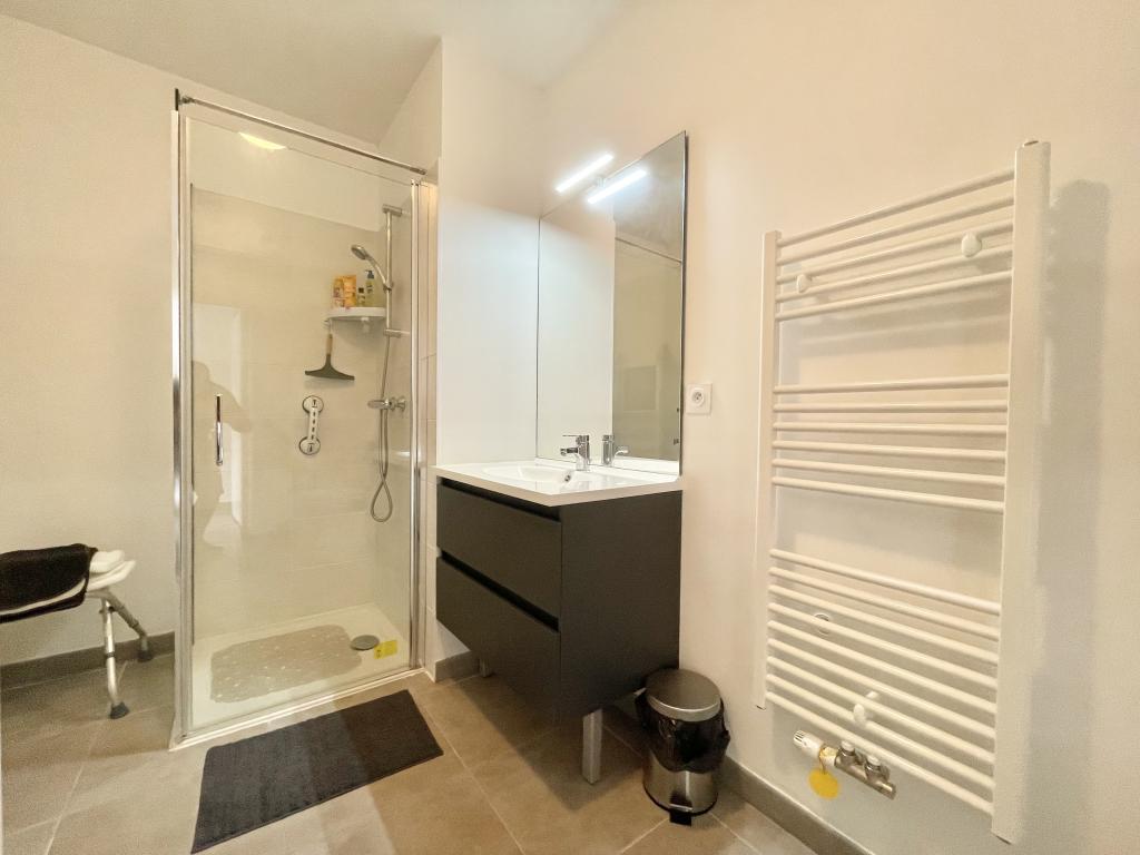 L'Hippocampe du Bassin - Logement *** en hyper centre de La Teste -97 m2 - 6 personnes - 3 chambres - 2 salles de bains.