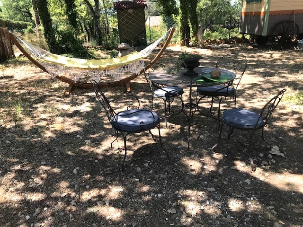 Roulotte Tzigane de Charme "La Brindille" 2 personnes