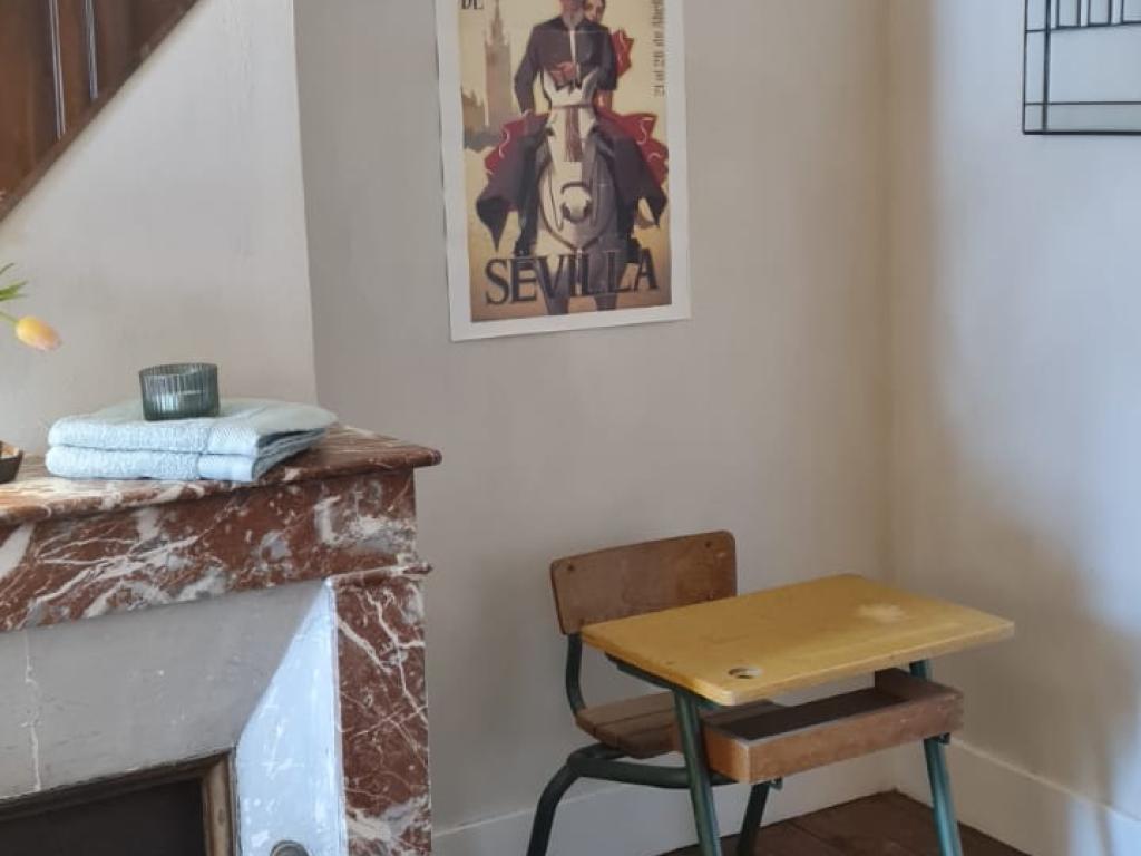 Spacieuse maison de village pour 5 personnes avec charmant patio fleuri en Toscane Auvergnate