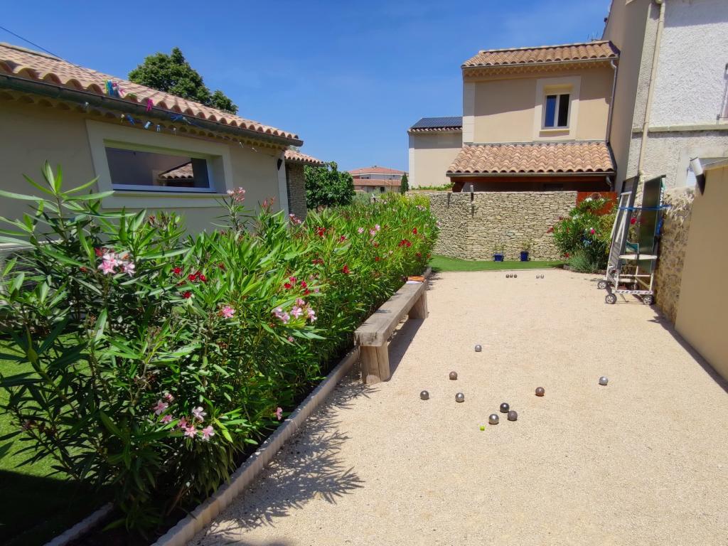Gite "Les Lauriers" : Au bord de la Sorgue.