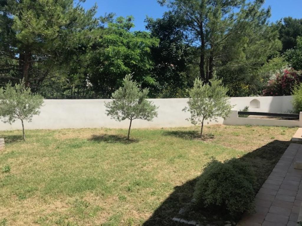 Duplex (2-4 p.) avec piscine au coeur des vignes