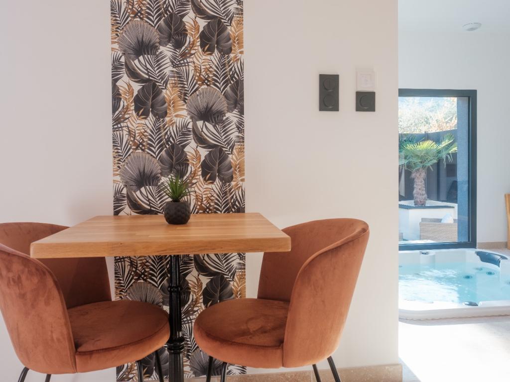 Suite privative de 65m2 avec piscine et spa