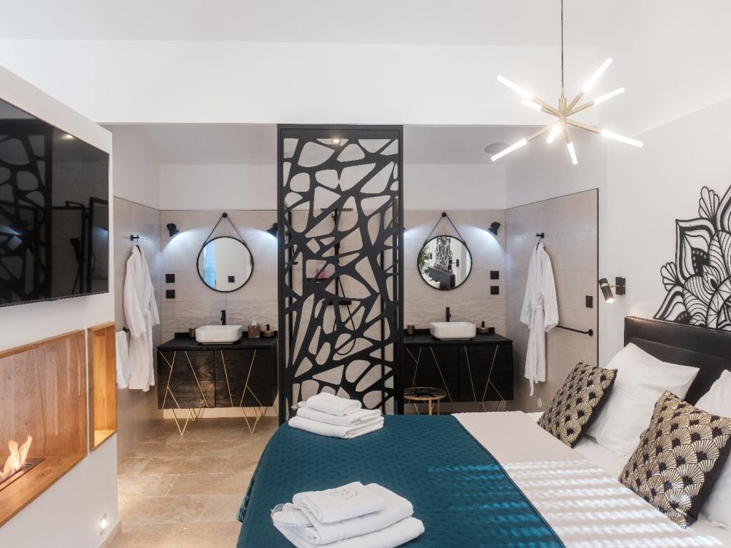 Suite privative de 65m2 avec piscine et spa