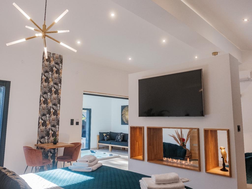 Suite privative de 65m2 avec piscine et spa