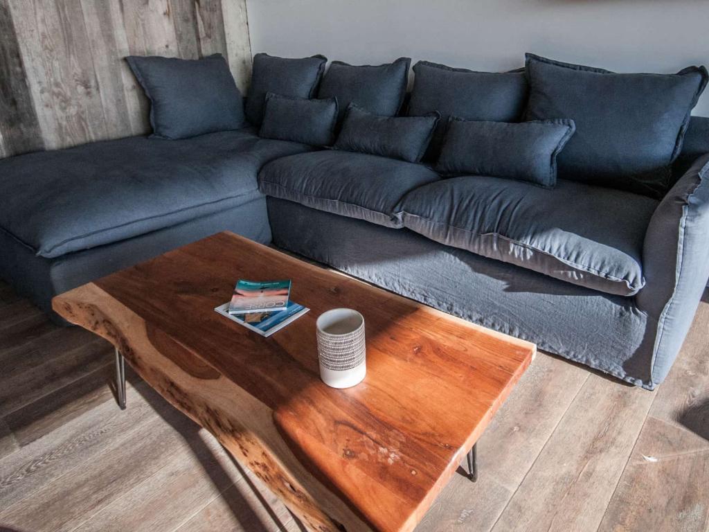 T4 de standing : piscine sauna fitness accès plage