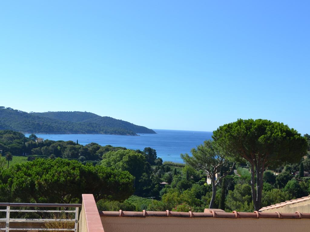 Côte d’Azur, La Croix Valmer (83) près de Saint Tropez. Appartement vue mer - 4 couchages - 1 chambre