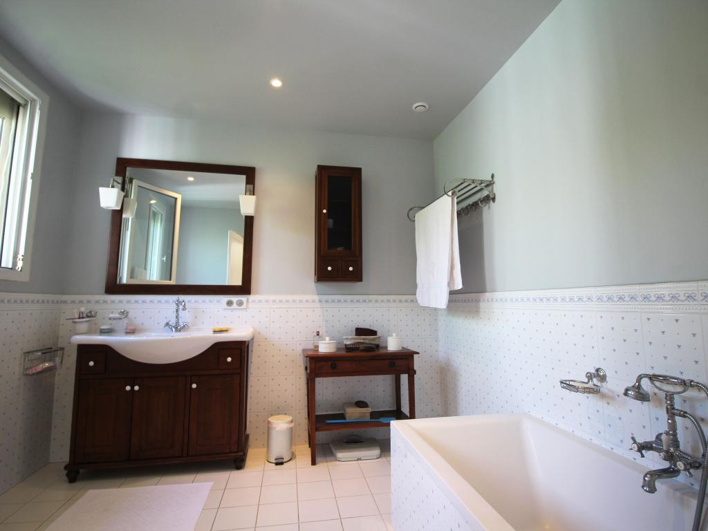 Les Carrairades - Charmante villa 5 étoiles, climatisée, au calme, vue sur les Alpilles, piscine au sel chauffée et sécurisée - 4 chambres, 8 couchages - Saint Rémy de Provence