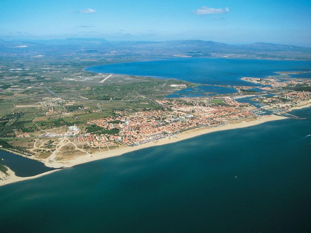 Spacieuse maison pour 6 personnes, proche de la plage et tout commerces.