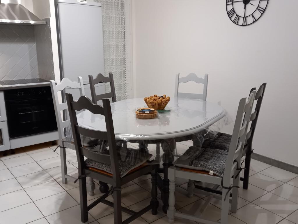 Spacieuse maison pour 6 personnes, proche de la plage et tout commerces.