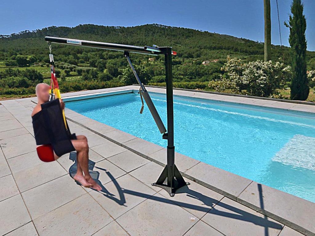 Petite maison en pierres taillées de 40 M2 avec 4 étoiles et label tourisme et 4 handicaps